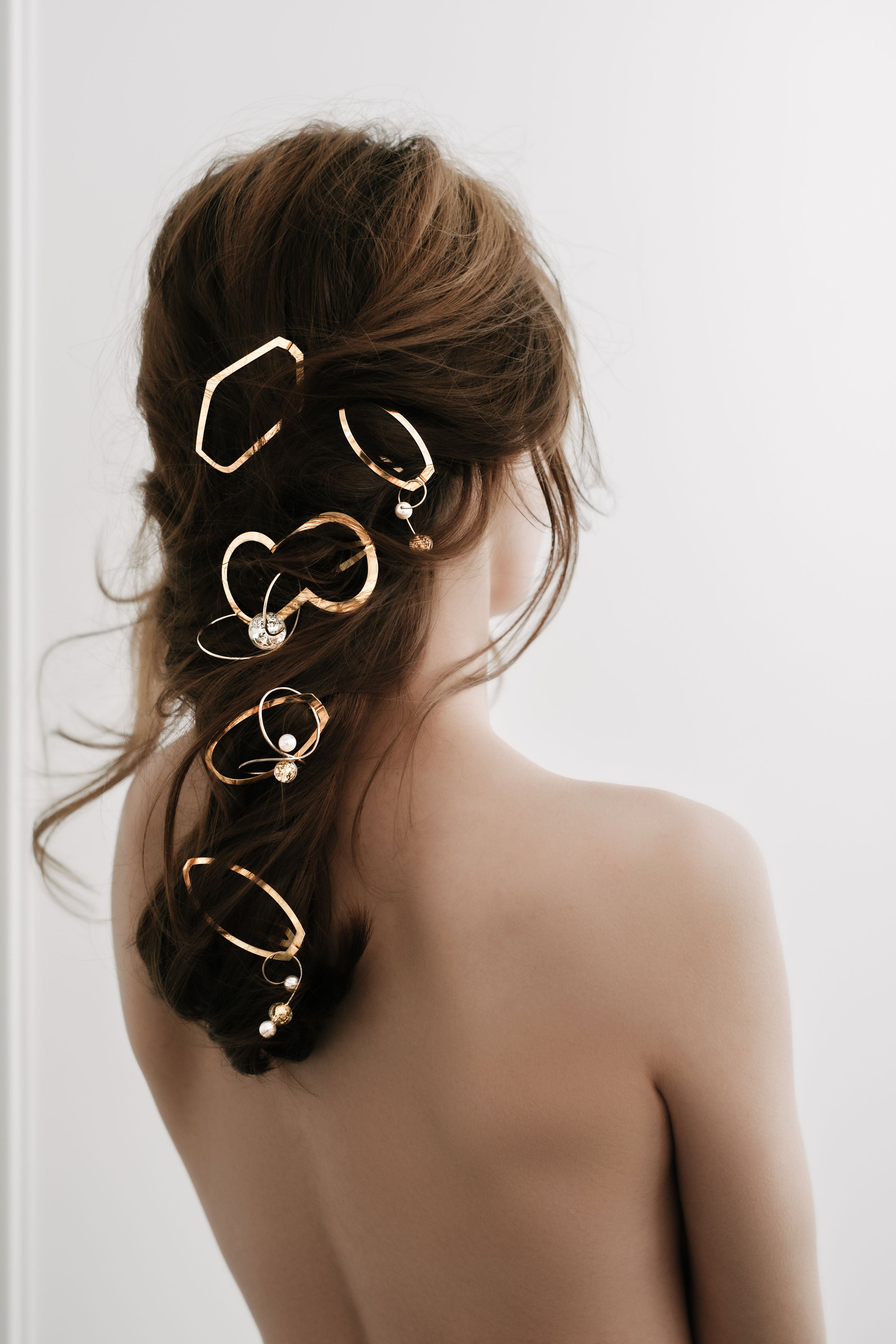 Shhh X Clinq - Hair Clip Mata